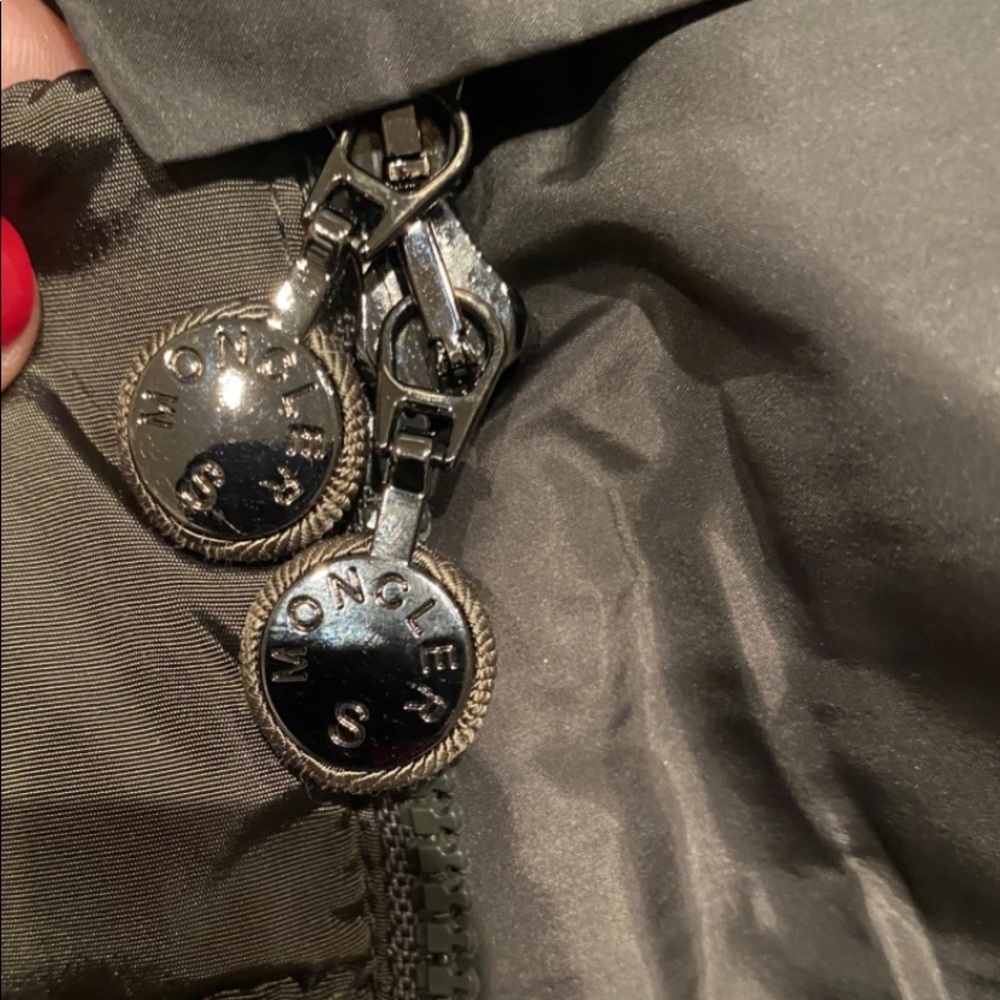 Moncler down brown jacket - Picture 5 of 6